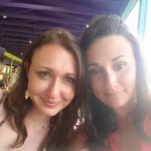 Meet your Posher, Courtney